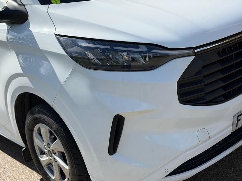 Used Ford Transit Custom Limited 136 HP (100 kW) 2025 White Van
