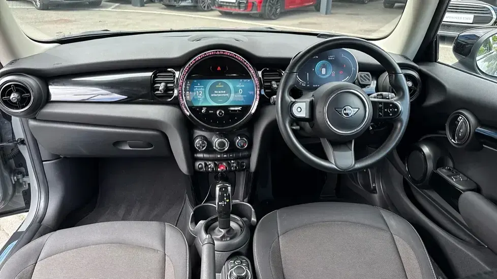 Gebraucht Mini Cooper Classic 136 PS (100 kW) 2022 Grau Kleinwagen
