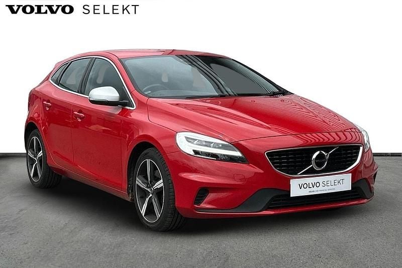 Red Used 2017 Volvo V40 R-Design Estate | £13,000 (Fair price) - Image 1/3