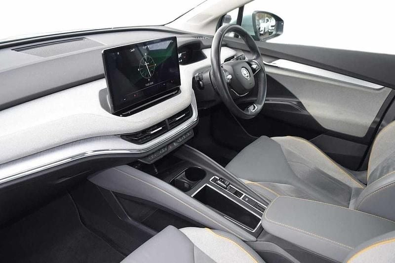 Used Skoda Enyaq iV Lounge 131 kW (179 HP) 2021 Arctic silver metallic SUV