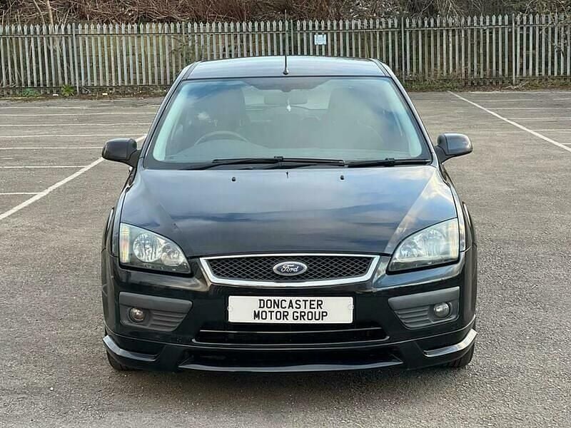Used Ford Focus Zetec 115 HP (84 kW) 2007 Black Hatchback