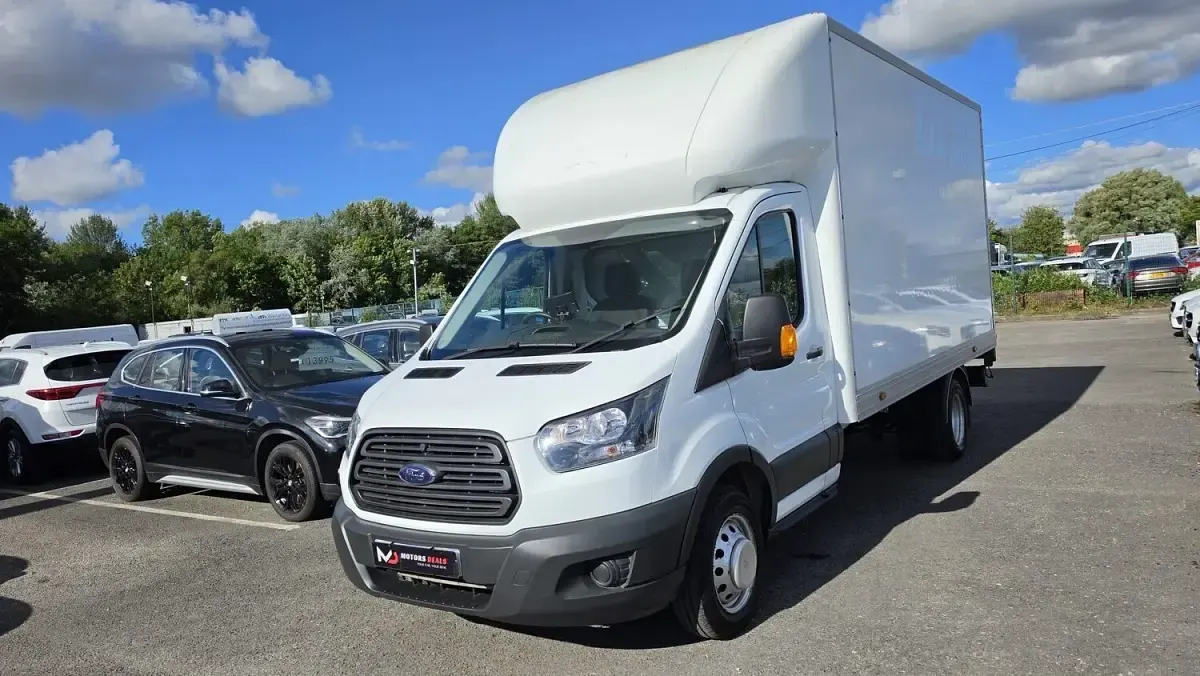 Used Ford Transit S 170 HP (125 kW) 2018 White Cabriolet