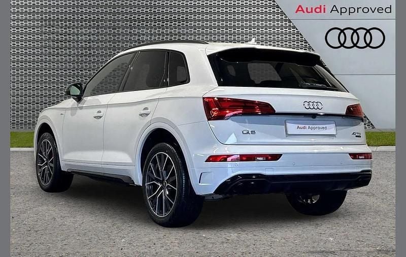 Used Audi Q4 e-tron Comfort 219 kW (299 HP) 2022 White SUV