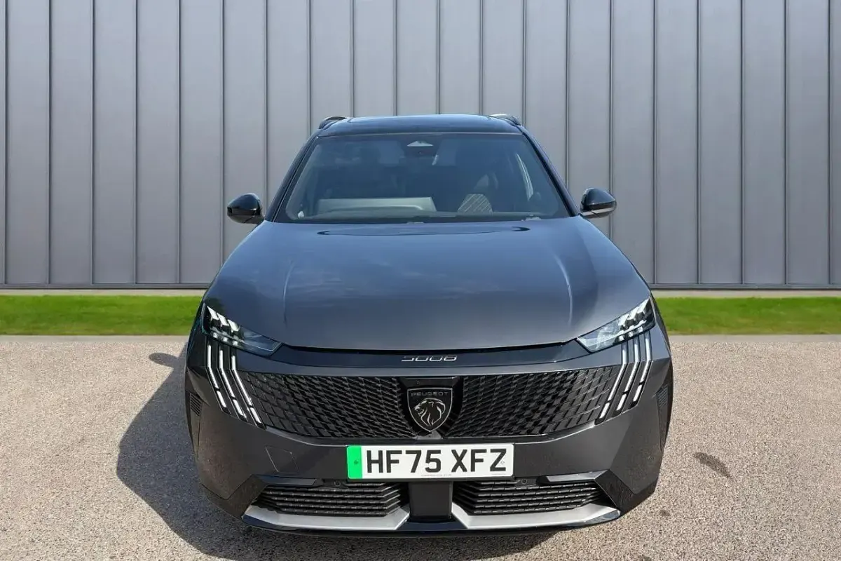 Used Peugeot 5008 Dual Motor 236 kW (321 HP) 2025 Grey SUV