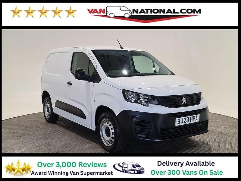 White Used 2023 Peugeot Partner Premium Van | £12,690 (Fair price) - Image 1/3