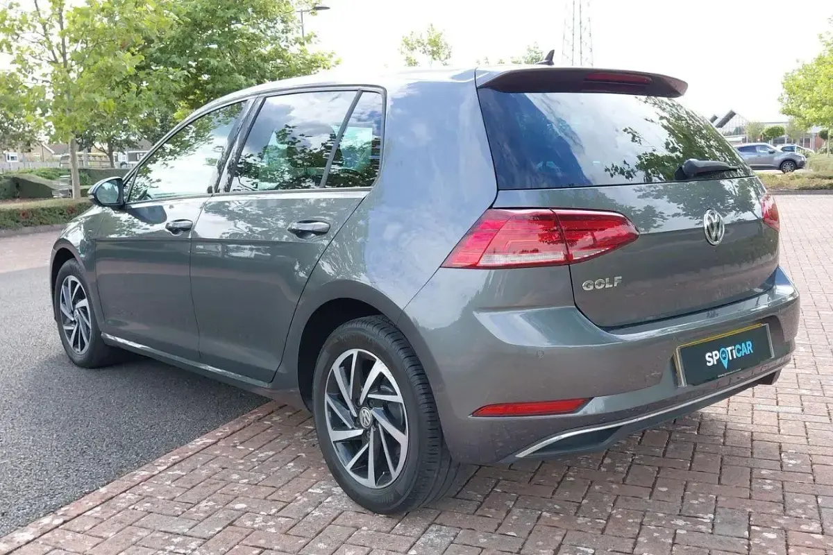 Used VW Golf VII Match 148 HP (108 kW) 2019 Grey Hatchback