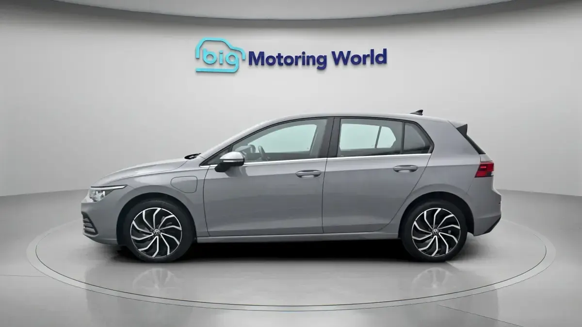 Used VW Golf VIII Style 201 HP (147 kW) 2023