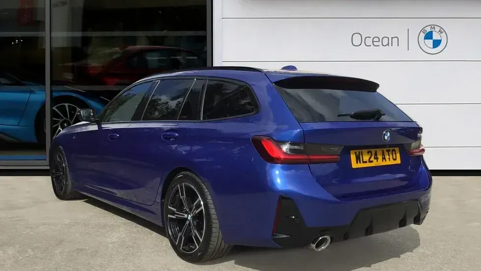 Used BMW 320 M Sport 181 HP (133 kW) 2024 Blue Estate