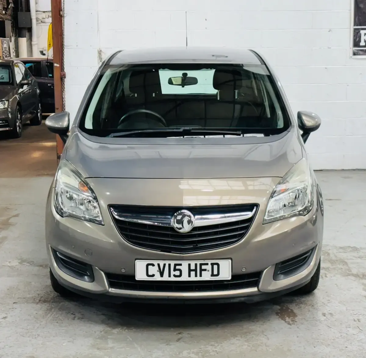 Used Vauxhall Meriva 120 HP (88 kW) 2015 Brown MPV