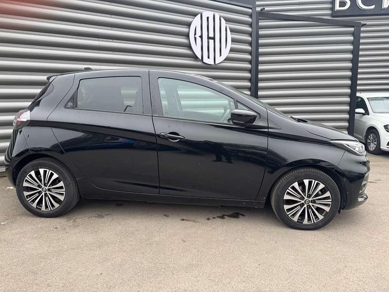 Used Renault Zoe Techno 100 kW (136 HP) 2022 Black Hatchback