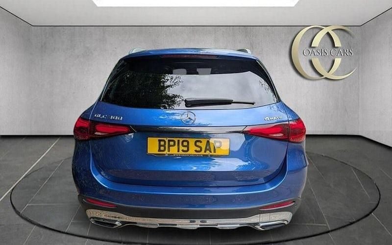 Used Mercedes GLC300 AMG Line Premium Plus 258 HP (189 kW) 2025 Estate