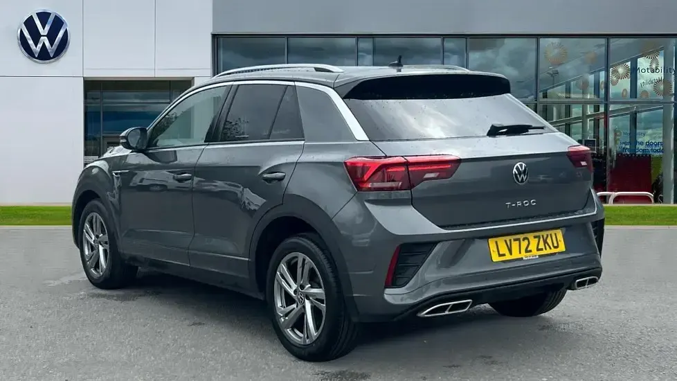 Usado VW T-Roc R-line 150 HP (110 kW) 2023 Cinzento SUV