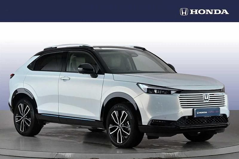 White Used 2024 Honda HR-V Advance SUV | £27,999 (Expensive) - Image 1/4