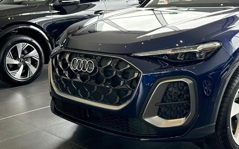 New Audi Q5 S-Line 204 HP (150 kW) 2025 SUV