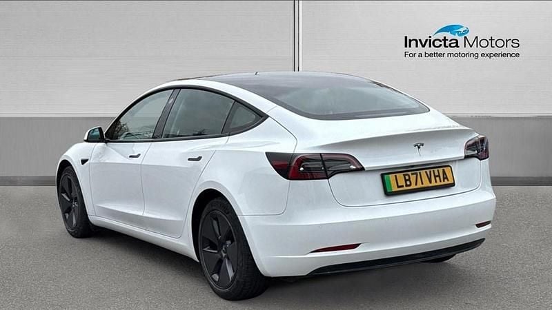 Used Tesla Model 3 Standard Range 208 kW (283 HP) 2021 White Sedan