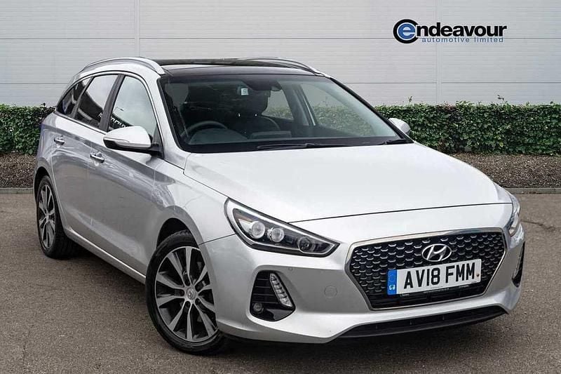 Used Hyundai i30 Premium SE 140 HP (102 kW) 2018 Silver Estate