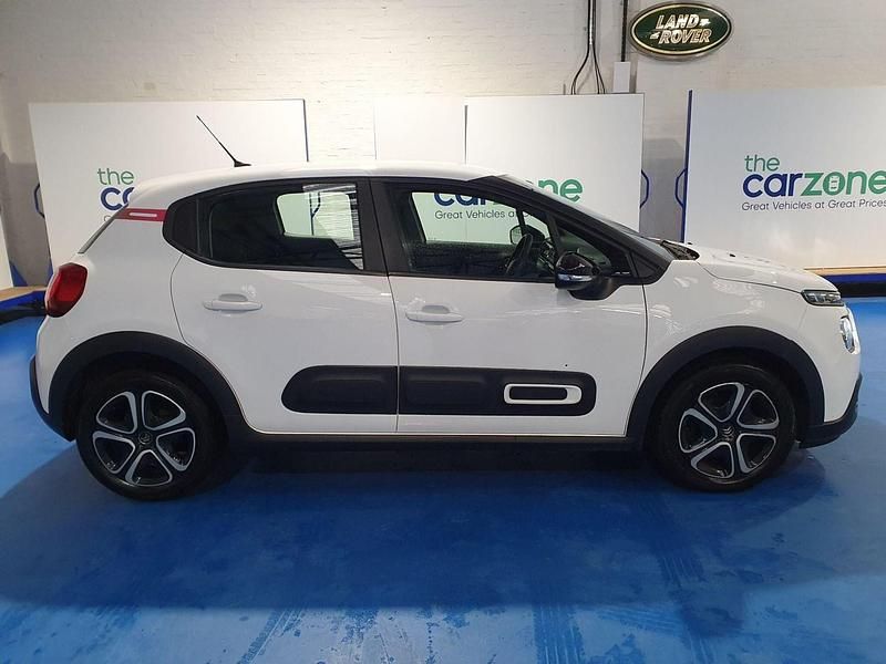 Used Citroën C3 PureTech 2022 White Hatchback
