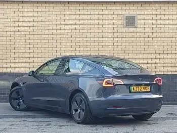 Used Tesla Model 3 RWD 208 kW (283 HP) 2022 Grey Sedan