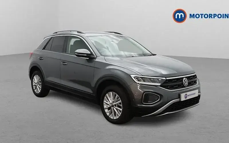 Usado VW T-Roc Life 150 HP (110 kW) 2023 SUV