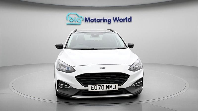 Used Ford Focus Active 125 HP (91 kW) 2020 White Hatchback