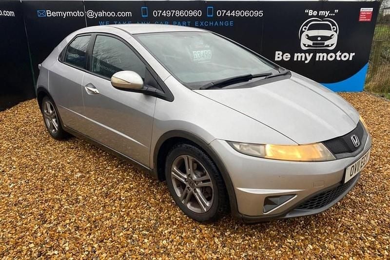 Silver Used 2011 Honda Civic SE Hatchback | £3,499 (Fair price) - Image 1/1