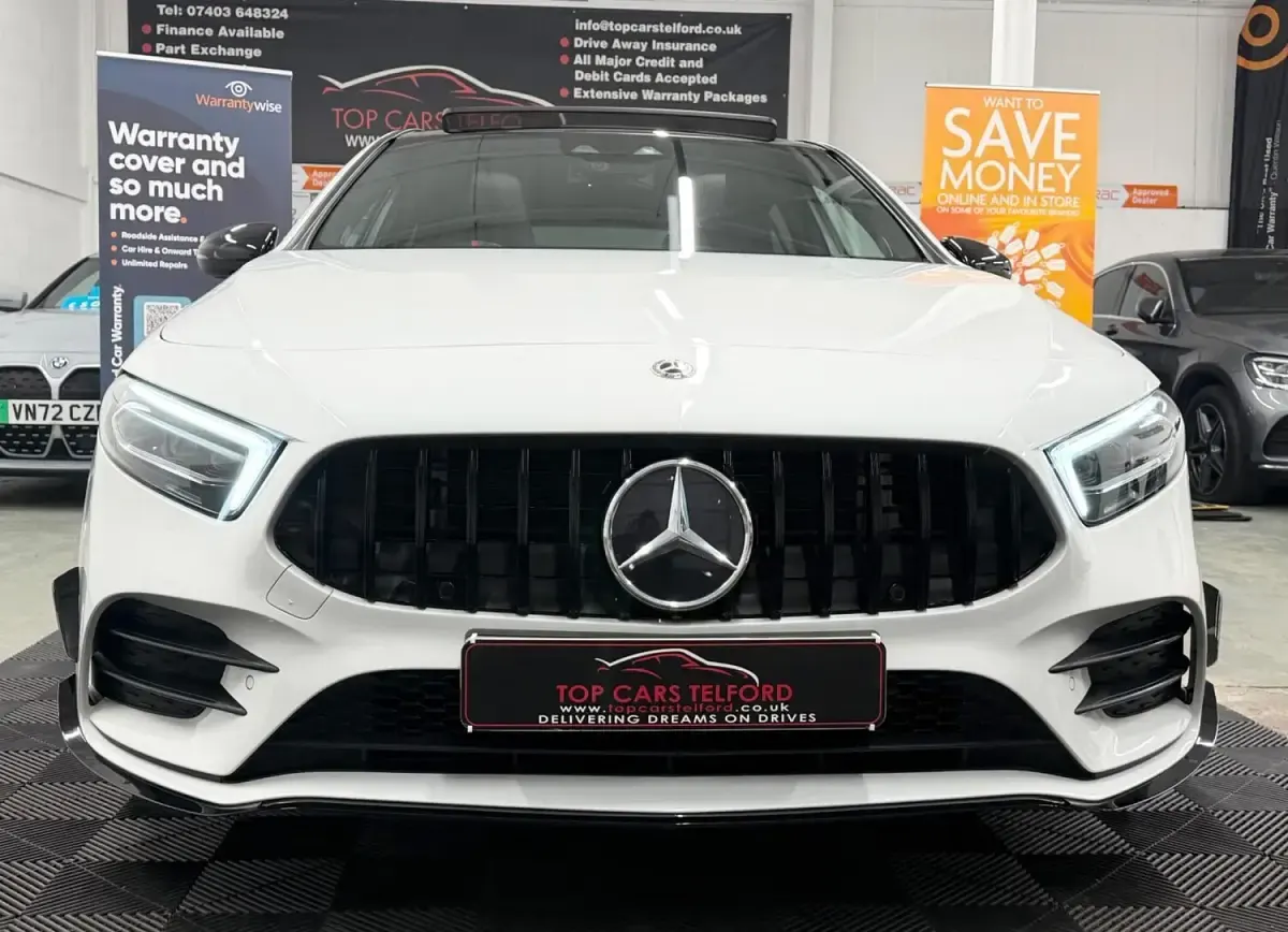 Used Mercedes A200 AMG Line Premium Plus 150 HP (110 kW) 2019 White Hatchback