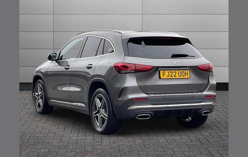 Used Mercedes GLA250 Premium 214 HP (157 kW) 2022 Grey SUV