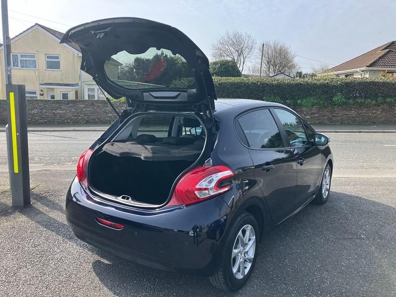 Used Peugeot 208 Style 82 HP (60 kW) 2014 Blue Hatchback