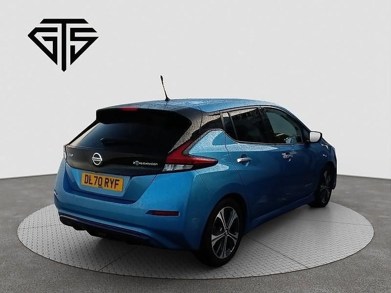 Used Nissan Leaf Tekna 110 kW (150 HP) 2020 Blue Hatchback