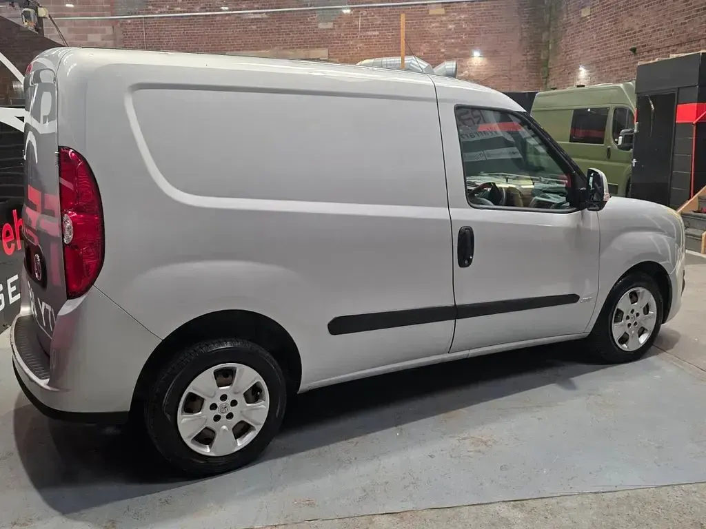 Used Vauxhall Combo Sportive 2015 Silver MPV