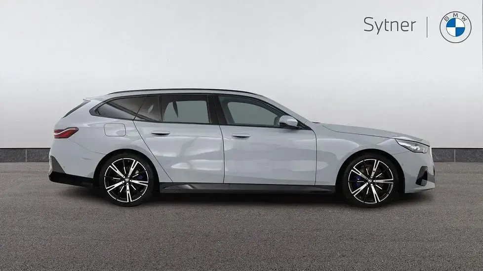 Used BMW 520 M Sport 205 HP (150 kW) 2025 Grey Estate
