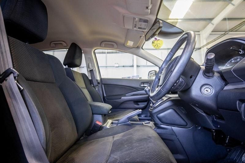 Used Honda CR-V SE Plus 155 HP (114 kW) 2016 White SUV