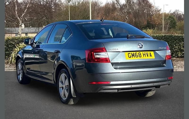 Used Skoda Octavia SE Technology 113 HP (83 kW) 2019 Quartz grey metallic Hatchback