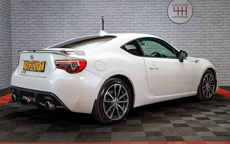 Used Toyota GT86 GT 200 HP (147 kW) 2020 White Coupe