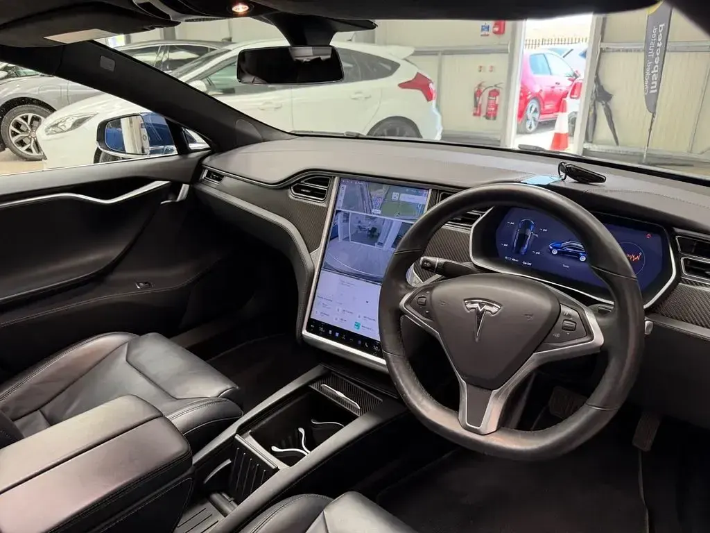 Used Tesla Model S 306 kW (417 HP) 2018 Blue Hatchback