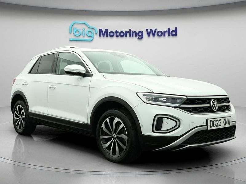 White Used 2023 VW T-Roc Style SUV | £18,200 (Good price) - Image 1/4
