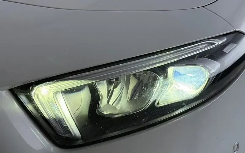 Used Mercedes A180 Executive 136 HP (100 kW) 2020 White Hatchback