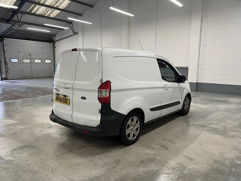 Used Ford Transit Trend 95 HP (69 kW) 2016 White Van
