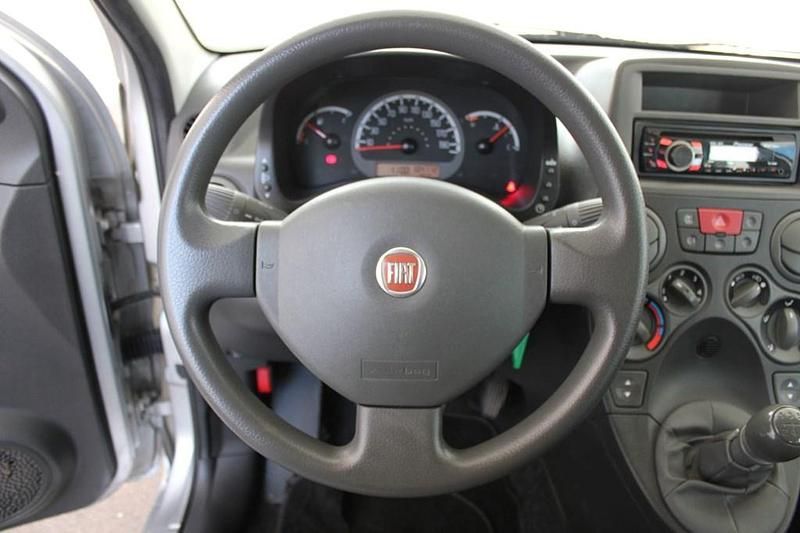 Used Fiat Panda Classica 69 HP (50 kW) 2011 White Hatchback
