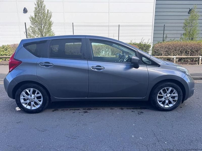 Begagnad Nissan Note Acenta 90 HK (66 kW) 2013 Grå Halvkombi