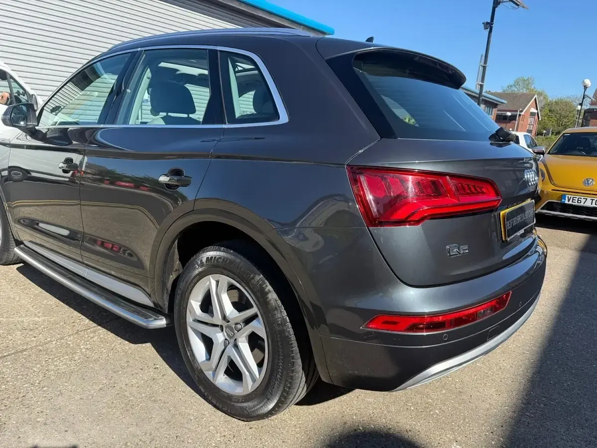 Used Audi Q5 252 HP (185 kW) 2018 Grey SUV