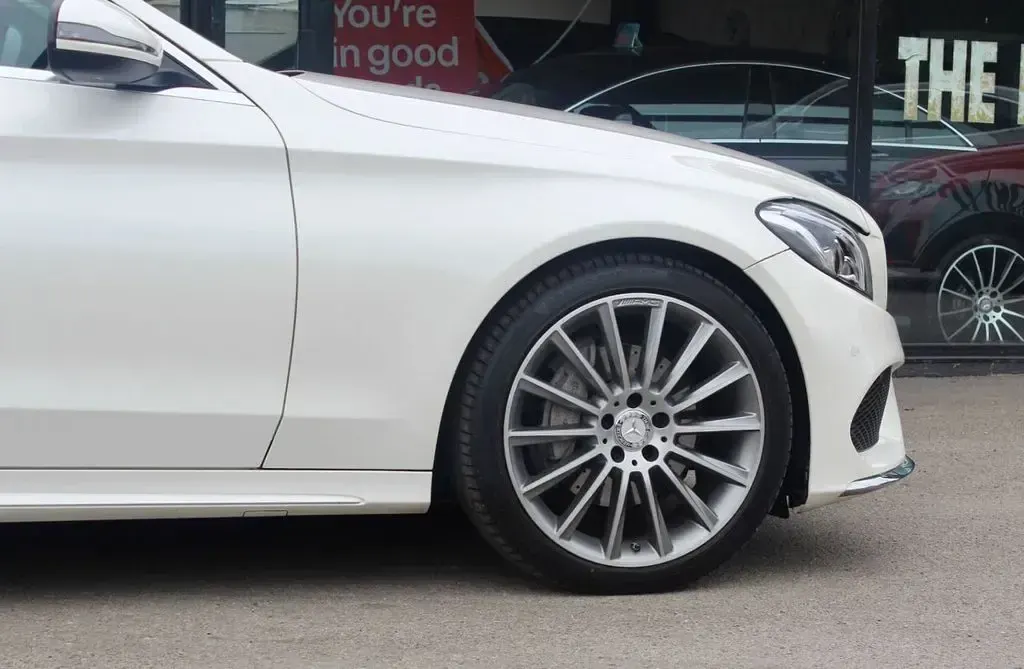 Used Mercedes C220 AMG Line Premium Plus 2016 White Sedan