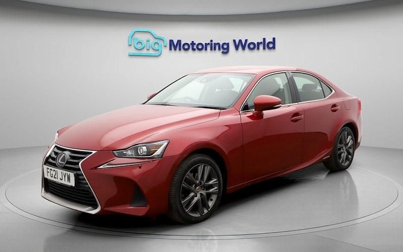 Used Lexus IS300h 223 HP (164 kW) 2020 Sedan