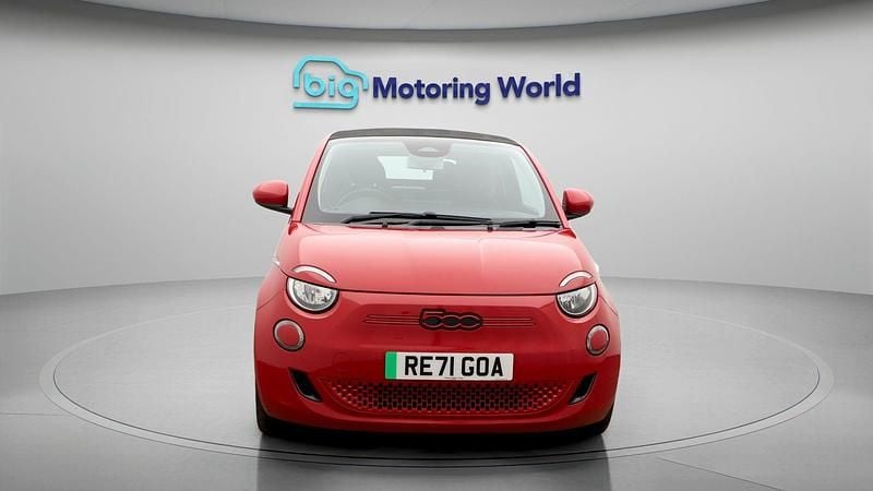 Used Fiat 500e Red 86 kW (118 HP) 2021 Red Cabriolet