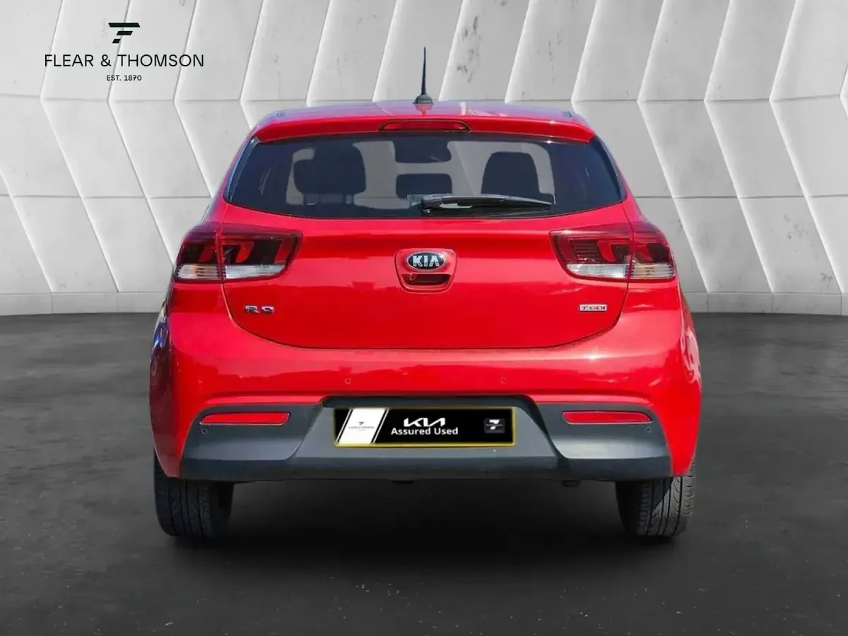 Used Kia Rio First Edition 99 HP (72 kW) 2017 Red Hatchback
