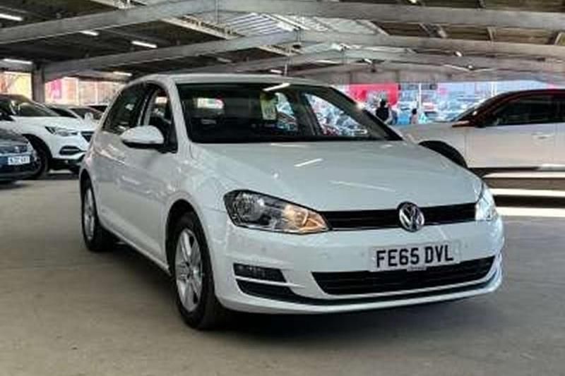 Candy white Used 2015 VW Golf VII Match Hatchback | £8,375 (Fair price) - Image 1/1