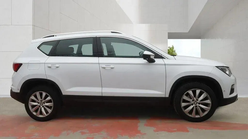 Used Seat Ateca SE 115 HP (84 kW) 2019 White SUV