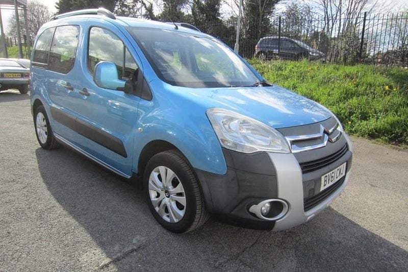 Used Citroën Berlingo XTR 90 HP (66 kW) 2011 Blue MPV