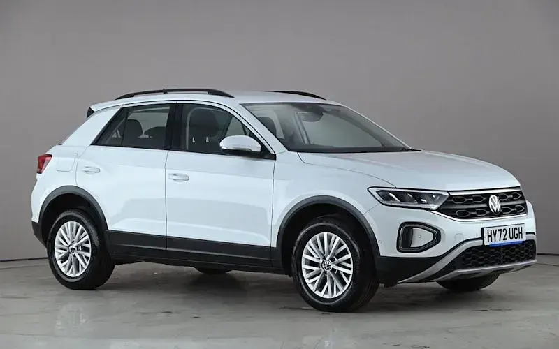 Usado VW T-Roc Life 110 HP (80 kW) 2024 SUV