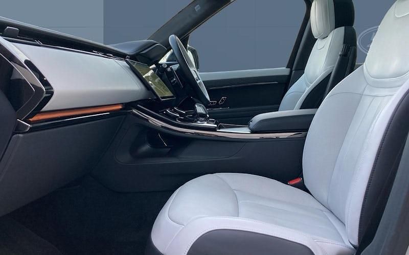 Used Land Rover Range Rover Sport Autobiography 349 HP (256 kW) 2025 SUV